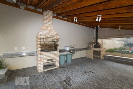 Apartamento à venda com 69m², 2 quartos e 1 vaga Apartamento à venda com 69m², 2 quartos e 1 vagaChurrasqueira e forno de pizza