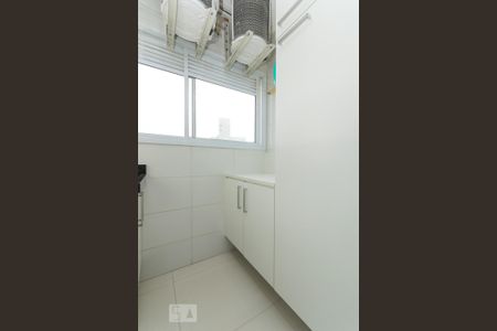 Apartamento à venda com 69m², 2 quartos e 1 vaga Apartamento à venda com 69m², 2 quartos e 1 vagaÁrea de serviço