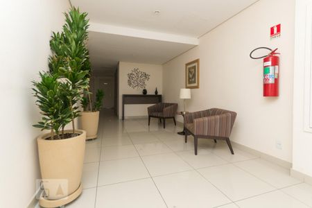 Apartamento à venda com 69m², 2 quartos e 1 vaga Apartamento à venda com 69m², 2 quartos e 1 vagaHall
