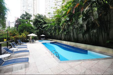 Apartamento à venda com 158m², 2 quartos e 3 vagasPiscina