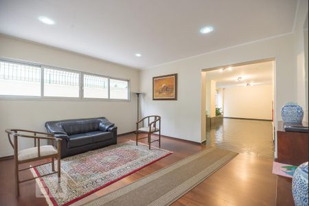 Apartamento para alugar com 70m², 2 quartos e 1 vagaHall