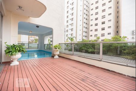 Apartamento para alugar com 70m², 2 quartos e 1 vagaPiscina