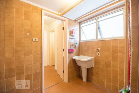 Apartamento para alugar com 70m², 2 quartos e 1 vagaArea de Seviço