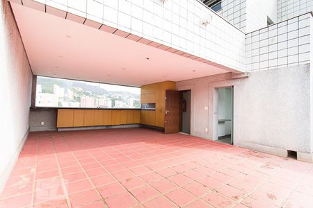 Apartamento à venda com 280m², 4 quartos e 3 vagasÁrea privativa