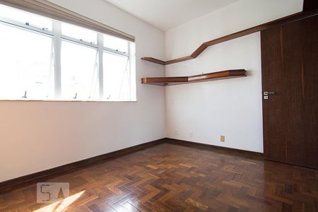 Apartamento à venda com 280m², 4 quartos e 3 vagasQuarto