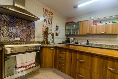 Casa à venda com 280m², 5 quartos e 4 vagasCozinha