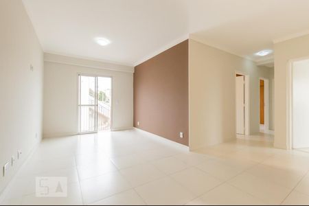 Apartamento para alugar com 72m², 2 quartos e 1 vagaEntrada