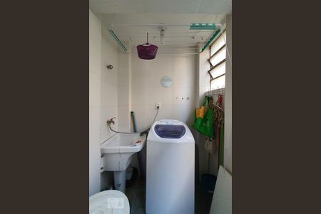 Apartamento à venda com 92m², 3 quartos e sem vaga Apartamento à venda com 92m², 3 quartos e sem vagaLavanderia