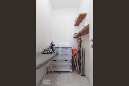 Apartamento para alugar com 147m², 3 quartos e 3 vagasQuarto - Área de Serviço