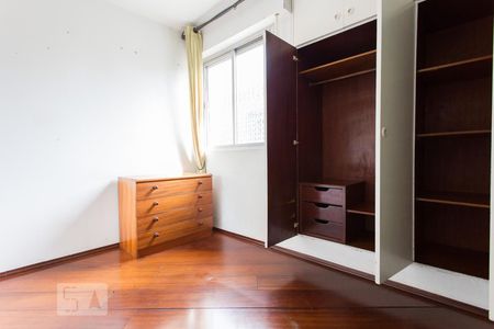 Apartamento à venda com 65m², 2 quartos e 1 vagaQuarto 02