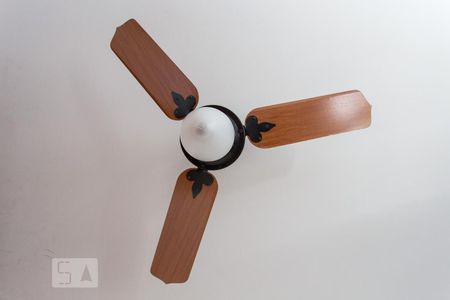 Apartamento à venda com 65m², 2 quartos e 1 vagaVentilador de teto