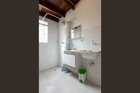 Banheiro de apartamento para alugar com 1 quarto, 53m² em Itaim Bibi, São Paulo