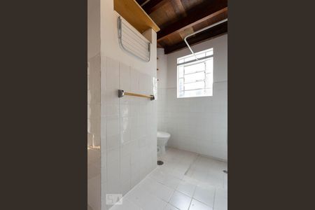 Banheiro de apartamento para alugar com 1 quarto, 53m² em Itaim Bibi, São Paulo