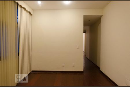 Apartamento à venda com 275m², 3 quartos e 3 vagasQuarto 