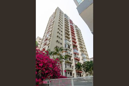 Apartamento à venda com 43m², 1 quarto e 1 vagaFachada