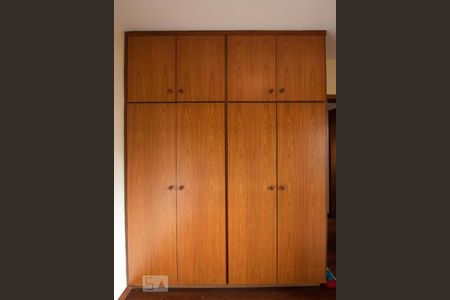 Apartamento à venda com 228m², 4 quartos e 4 vagasquarto 2