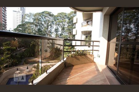varanda de apartamento à venda com 4 quartos, 228m² em Vila Suzana, São Paulo