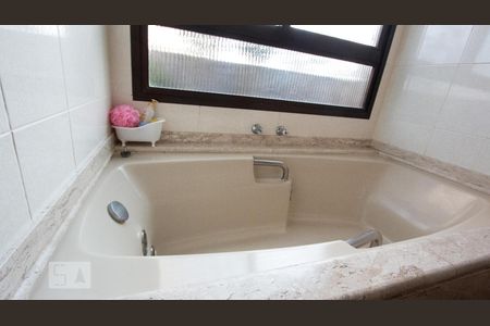 Apartamento à venda com 228m², 4 quartos e 4 vagassuite 2