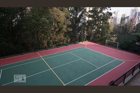 Apartamento à venda com 228m², 4 quartos e 4 vagasquadra