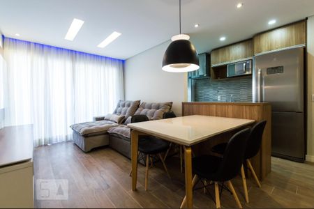 Apartamento para alugar com 1 quarto, 50m² em Empresarial 18 do Forte, Barueri
