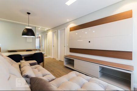 Sala de apartamento para alugar com 1 quarto, 50m² em Empresarial 18 do Forte, Barueri