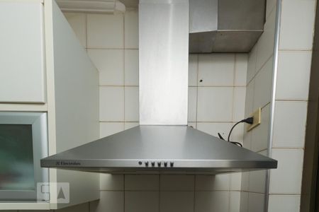 Apartamento à venda com 100m², 3 quartos e 2 vagas Apartamento à venda com 100m², 3 quartos e 2 vagasDetalhe da cozinha