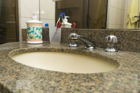 Detalhe do banheiro de apartamento à venda com 3 quartos, 100m² em Vila Gumercindo, São Paulo