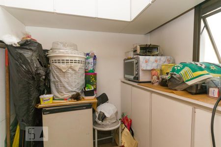 Apartamento à venda com 100m², 3 quartos e 2 vagas Apartamento à venda com 100m², 3 quartos e 2 vagasDespensa