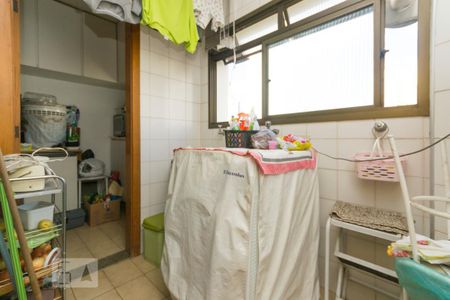Apartamento à venda com 100m², 3 quartos e 2 vagas Apartamento à venda com 100m², 3 quartos e 2 vagasÁrea de serviço