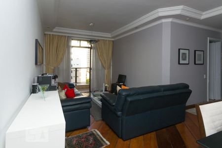 Sala de apartamento à venda com 3 quartos, 100m² em Vila Gumercindo, São Paulo