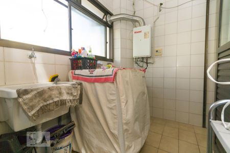 Apartamento à venda com 100m², 3 quartos e 2 vagas Apartamento à venda com 100m², 3 quartos e 2 vagasÁrea de serviço