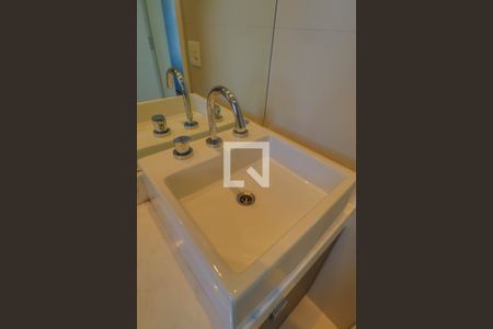 Apartamento para alugar com 70m², 2 quartos e 2 vagas Apartamento para alugar com 70m², 2 quartos e 2 vagasBanheiro da Suíte - Torneira
