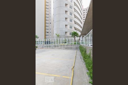 Apartamento para alugar com 82m², 3 quartos e 2 vagas Apartamento para alugar com 82m², 3 quartos e 2 vagasFachada