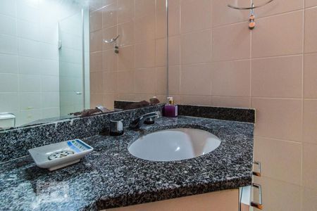 Apartamento para alugar com 65m², 2 quartos e 1 vagaBanheiro