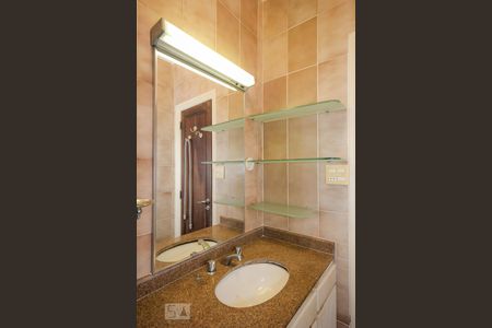 Apartamento à venda com 274m², 3 quartos e 1 vagaBanheiro - Suite