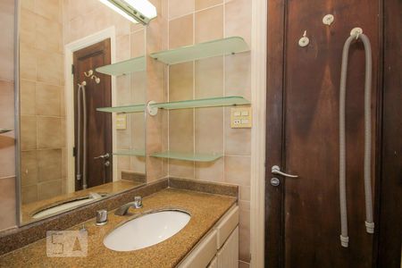 Apartamento à venda com 274m², 3 quartos e 1 vagaBanheiro - Suite
