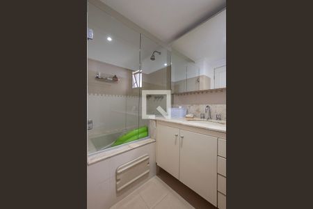 Apartamento para alugar com 204m², 3 quartos e 2 vagasSuíte 2 - Banheiro