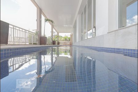 Apartamento à venda com 76m², 2 quartos e 2 vagasPiscina