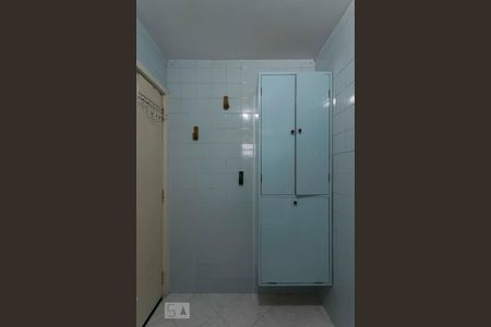Apartamento para alugar com 77m², 2 quartos e 1 vagaBanheiro