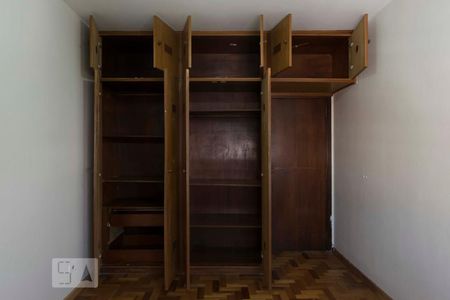 Quarto 2 (Armários) de apartamento para alugar com 2 quartos, 77m² em Liberdade, São Paulo