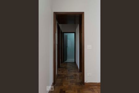 Corredor de apartamento para alugar com 2 quartos, 77m² em Liberdade, São Paulo