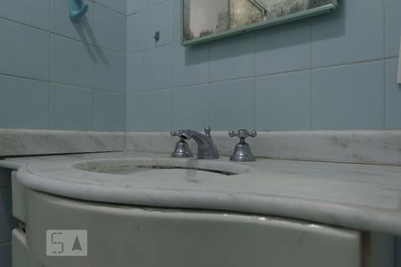 Apartamento para alugar com 77m², 2 quartos e 1 vagaBanheiro (Torneira)