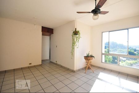 Sala de apartamento à venda com 3 quartos, 70m² em Butantã, São Paulo