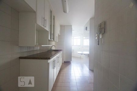 Apartamento à venda com 89m², 3 quartos e 2 vagasCOZINHA