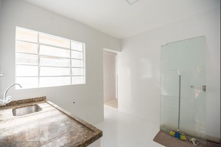 Casa à venda com 130m², 3 quartos e 2 vagas Casa à venda com 130m², 3 quartos e 2 vagasCozinha