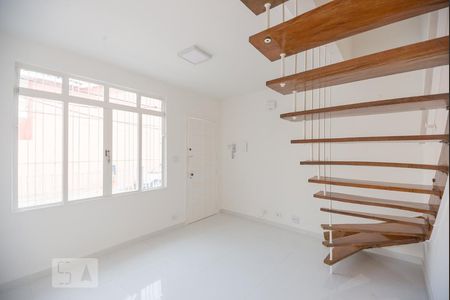 Sala de casa à venda com 3 quartos, 130m² em Vila Romana, São Paulo