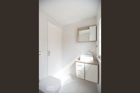 Casa à venda com 130m², 3 quartos e 2 vagas Casa à venda com 130m², 3 quartos e 2 vagasBanheiro 1