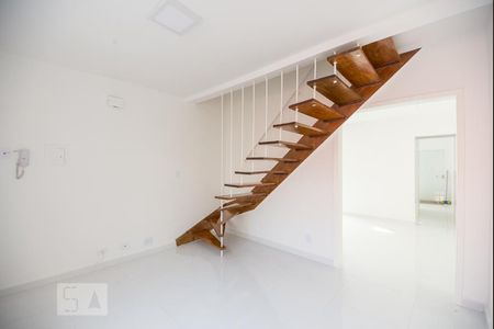 Sala de casa à venda com 3 quartos, 130m² em Vila Romana, São Paulo