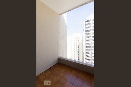 Sacada de apartamento à venda com 3 quartos, 90m² em Santa Teresinha, São Paulo