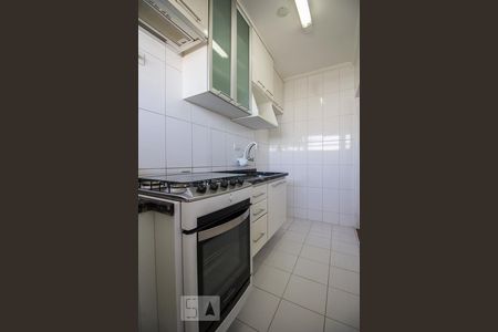 Cozinha de apartamento à venda com 2 quartos, 49m² em Vila Pompéia, São Paulo